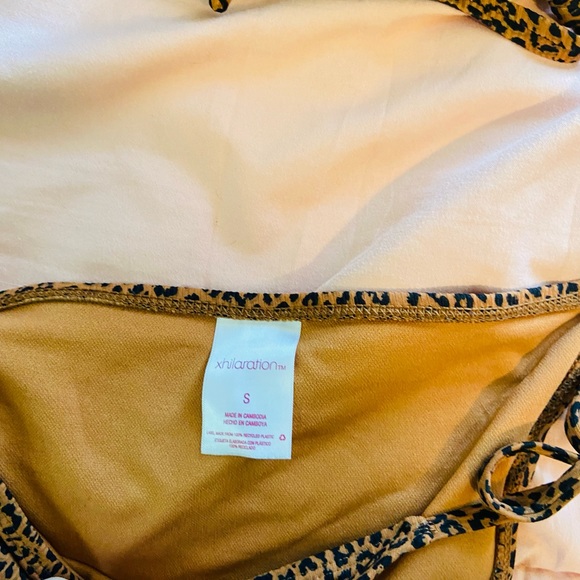 Cheetah print bikini - Picture 2 of 2